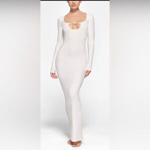 Skims Soft Lounge Keyhole Long  Sleeve Dress In Marble